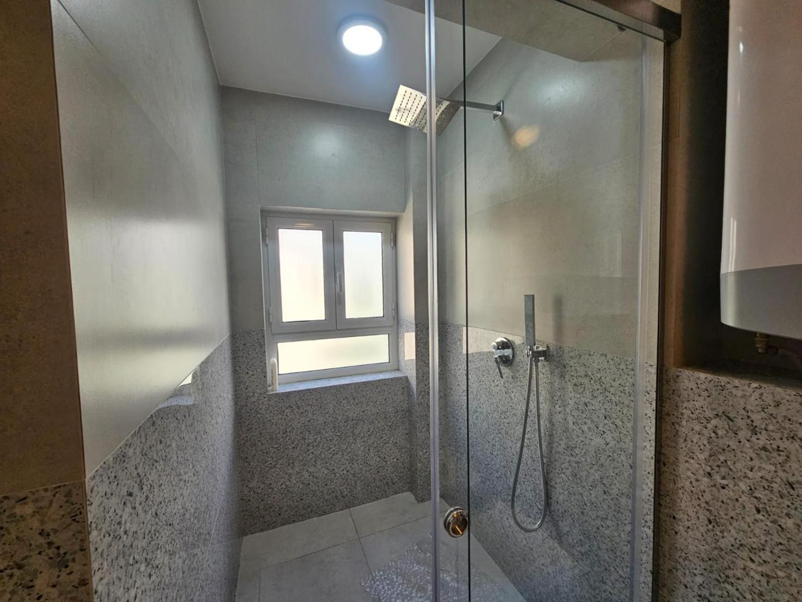 Ferienwohnung Valentino'S Nest Tirana Exterior foto