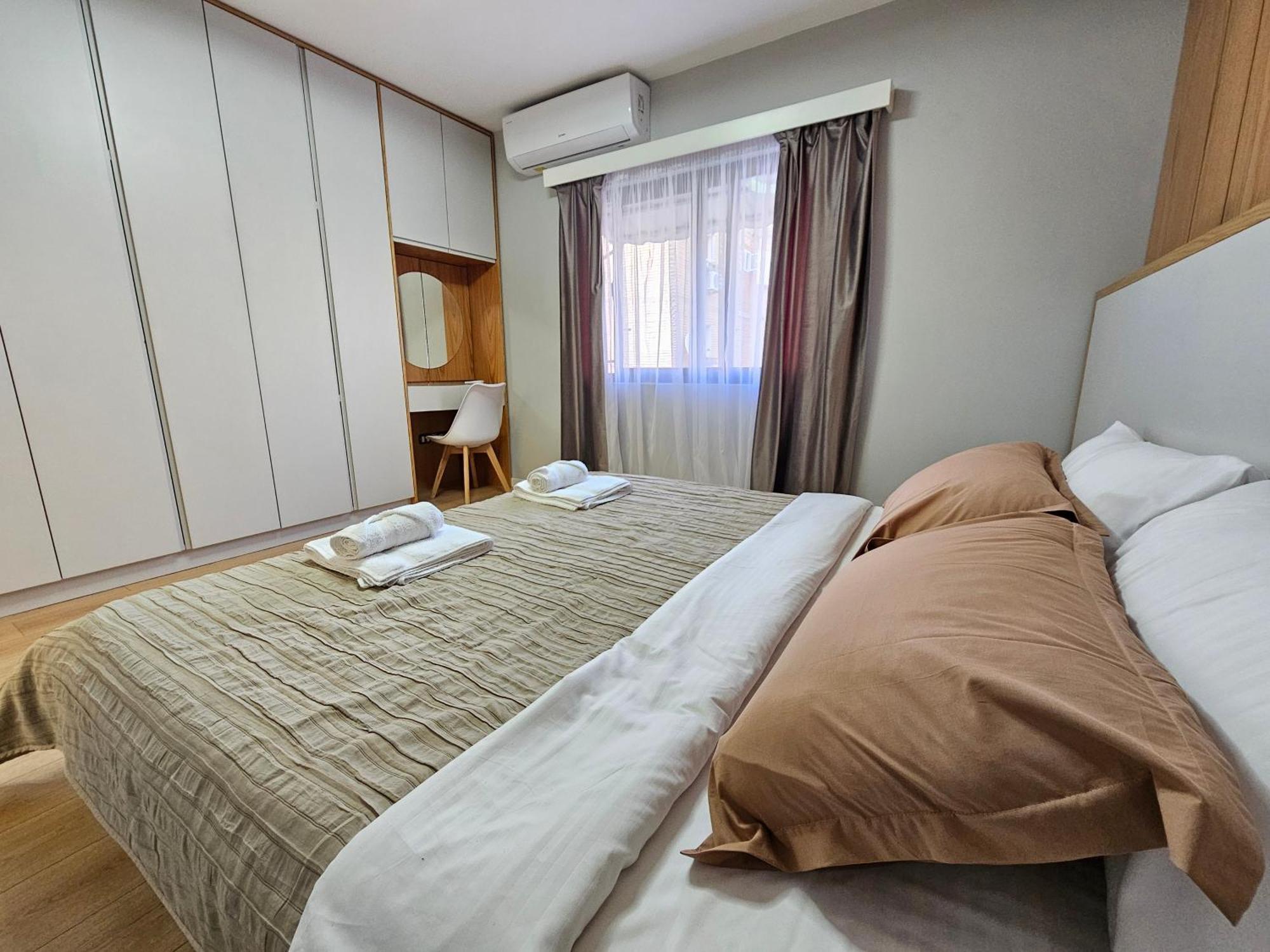 Ferienwohnung Valentino'S Nest Tirana Exterior foto